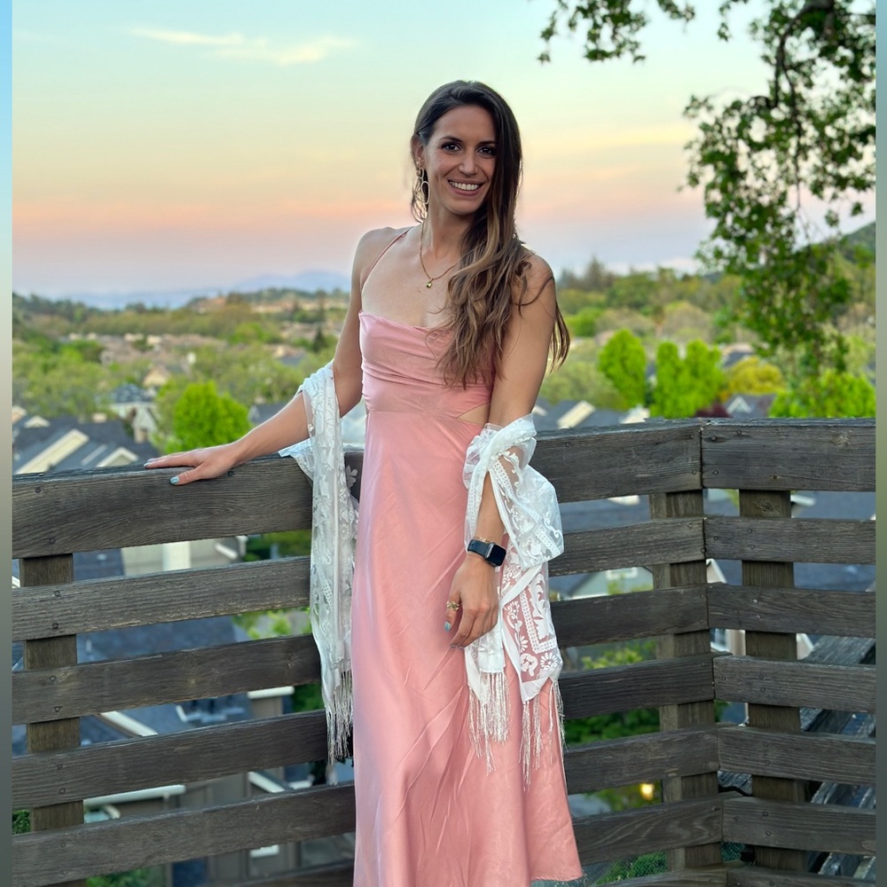 Rose and Remington Satin Midi cutout dress - Size SM